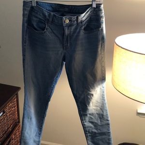 American Eagle - Women’s Size 12 Jeggings
